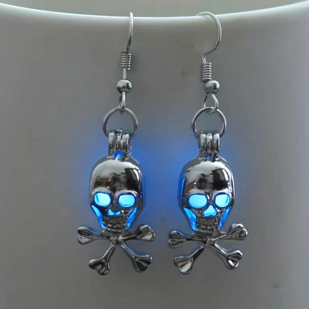 Luminous Glowing 💀 Skull Design Dangle Earrings Halloween crossbones
